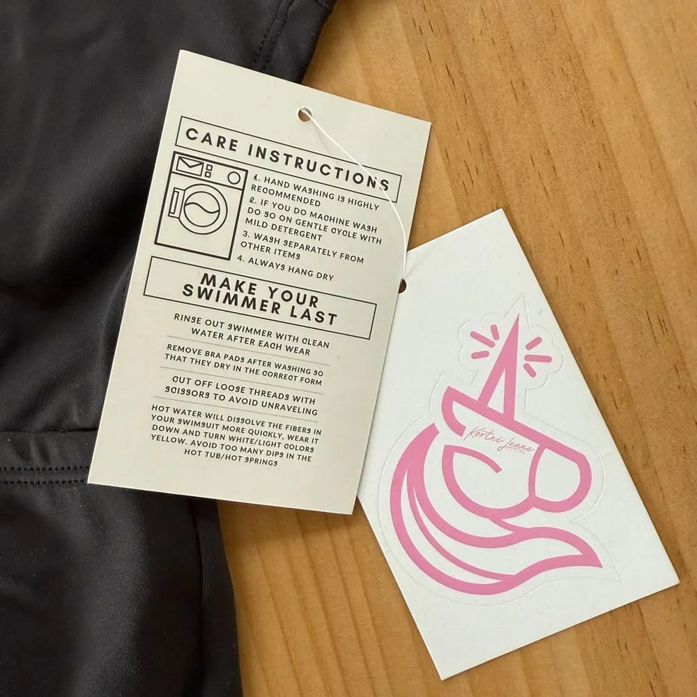 Kortni Jeane Women’s 2XL Black Swim Suit Top New NWT Off Shoulder Mix N Match - Image 2