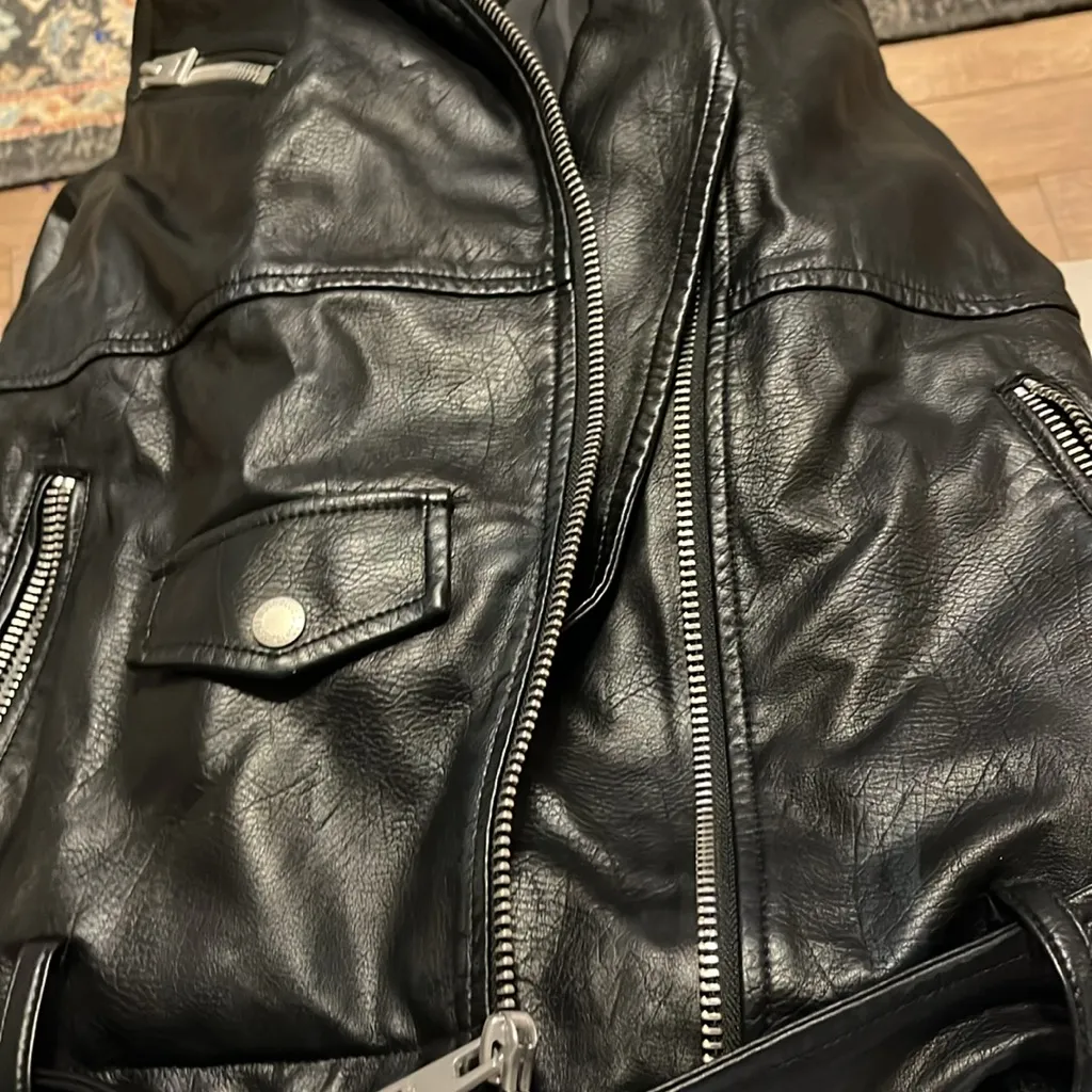 Levi Strauss & Co Black Sz Small Belted Motorcycle Jacket Org $120 - Image 9