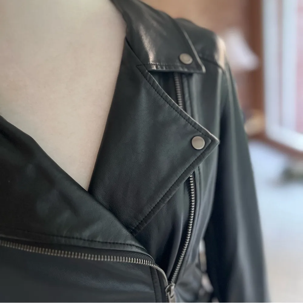 Lysse Moto Jacket Black Faux Leather S Edgy Gorpcore Streetwear Chic Night Out - Image 4