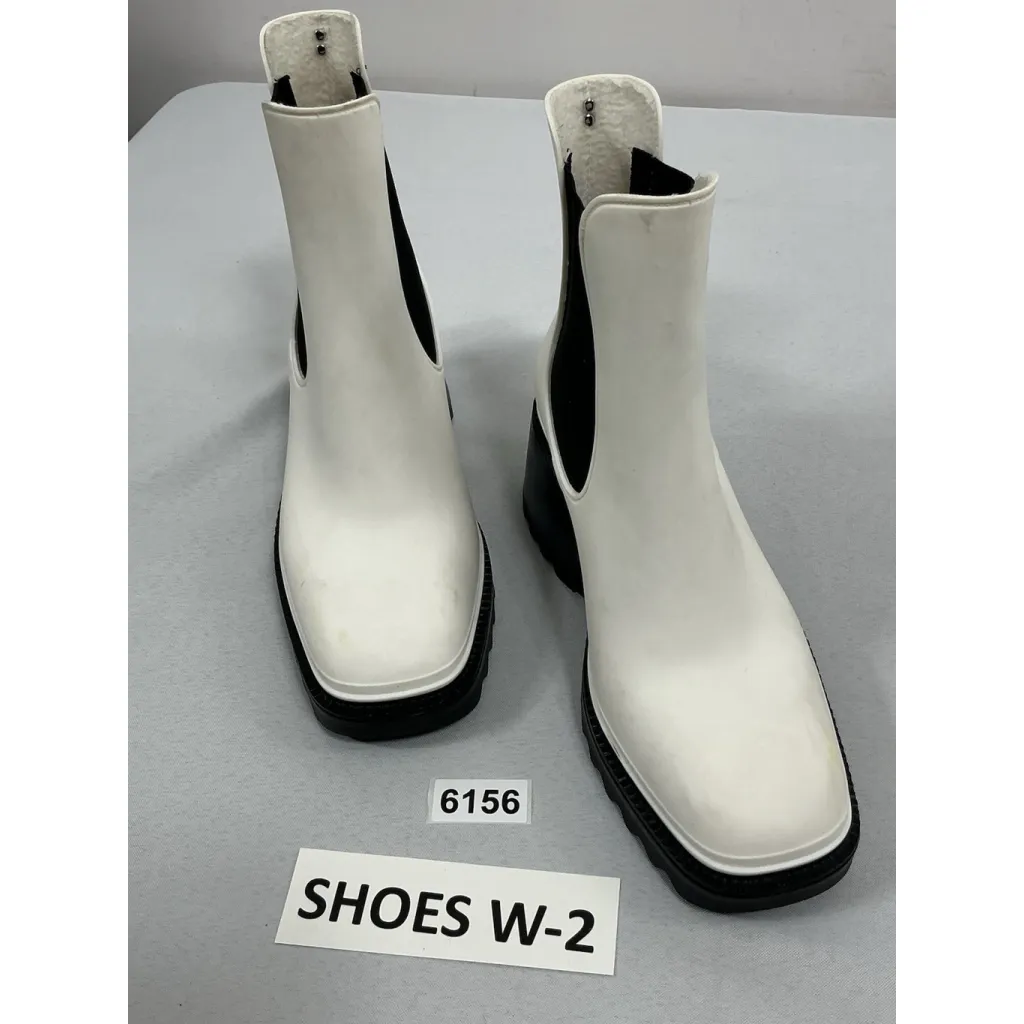 Womans Circus Pullon Ankle Boots 9 White Black Square Toe Chunky Heel Elastic - Image 3