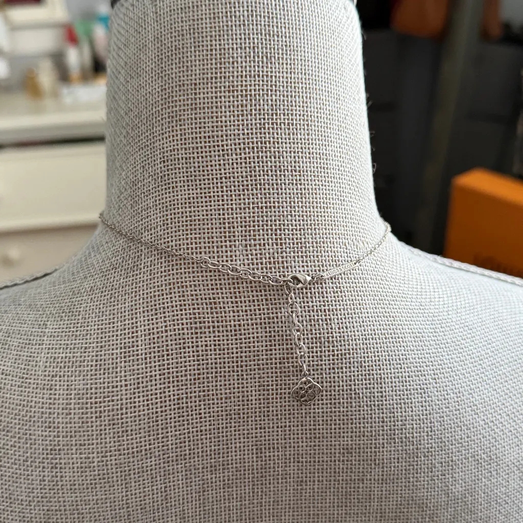 Kendra Scott Elisa Silver Pendant Necklace in Iridescent Drusy - Image 3