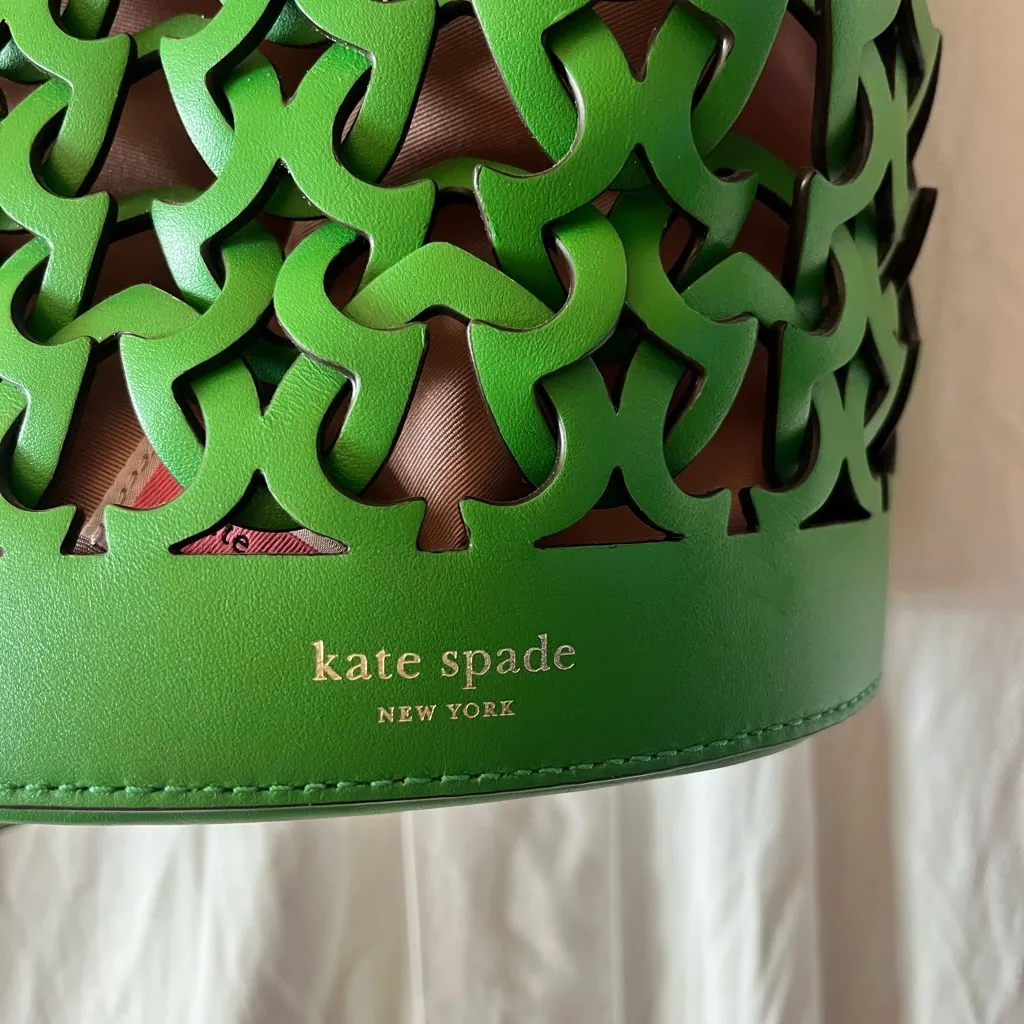 Kate Spade Dorie Bucket Bag Green  Italian Leather Novelty Small Sample Bag - Image 3