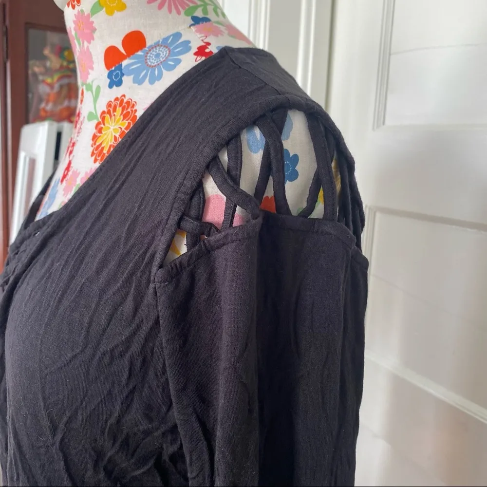 Grunge Lace Cut Top - Image 2