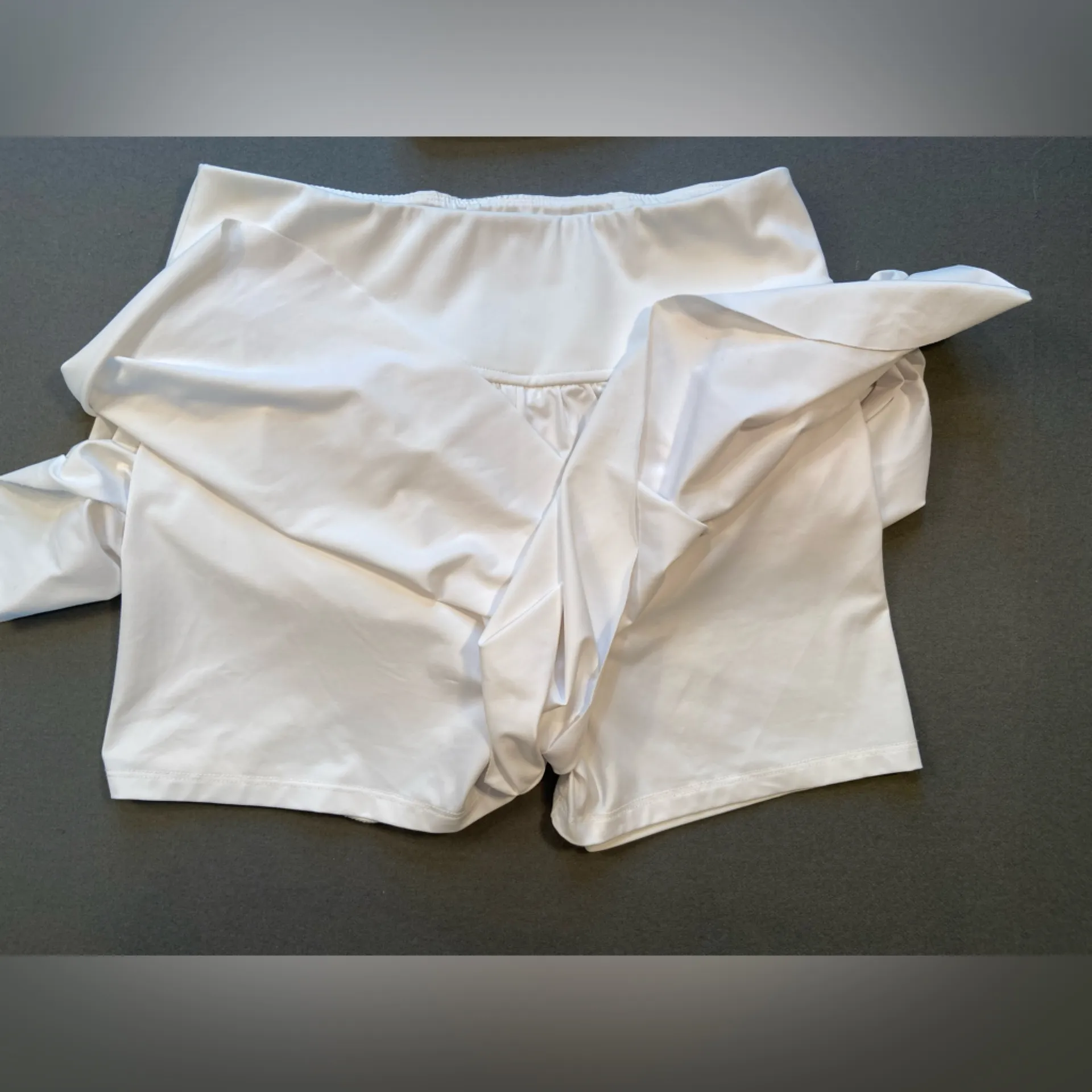 Tennis skort, skirt‎ with shorts, Automet, Size Medium White - Image 5