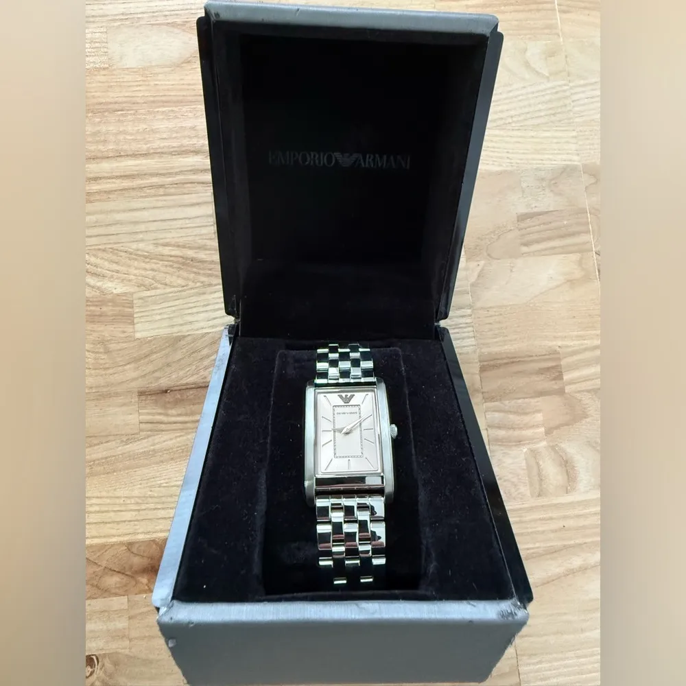Emporio Armani Solid Stainless Curvex Watch Tinted Crystal New in Original Box - Image 2