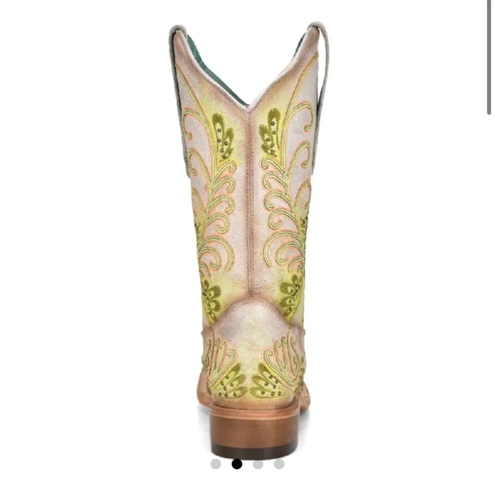 Corral  neon green studded Size 6.5 C3967 - Image 2