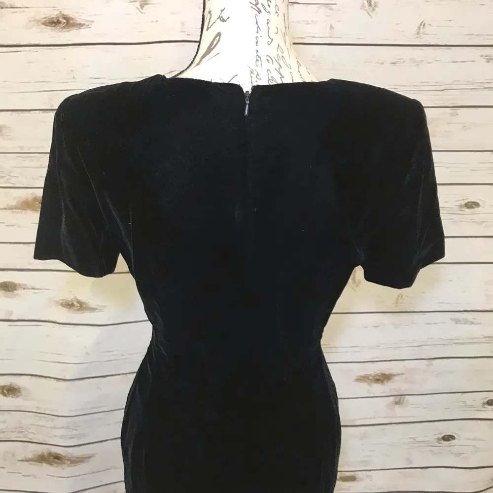 Maggy London Vintage Velvet Dress - Image 6