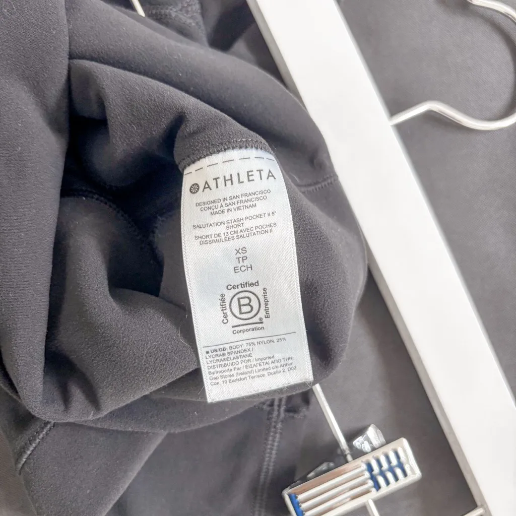 Athleta Bundle HALTER CROP SALUTATION STASH HIGH RISE SHORT - Image 11
