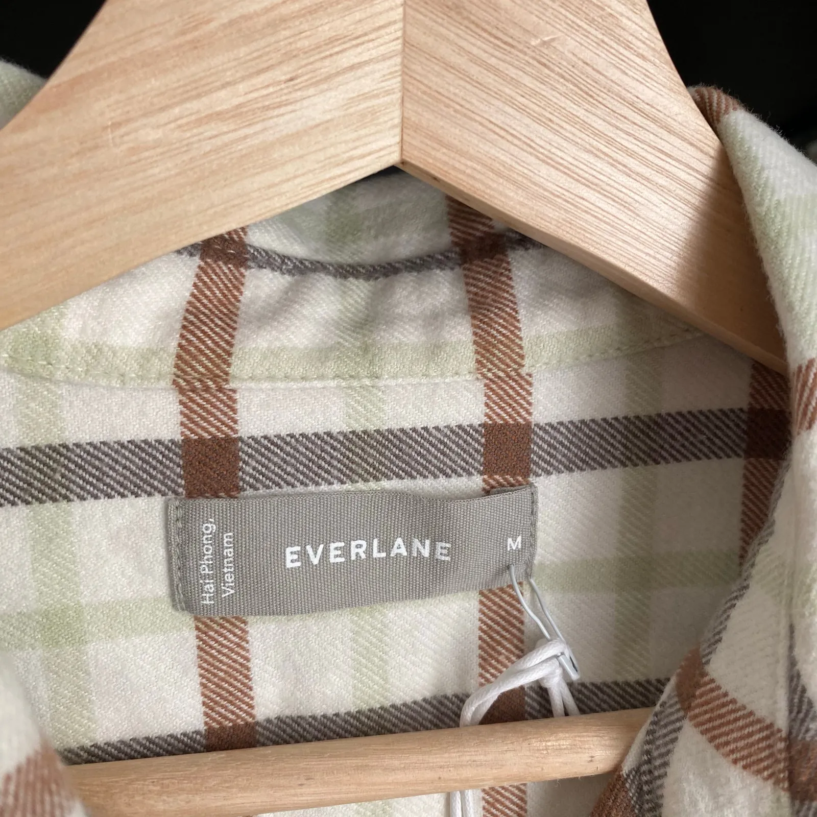 Everlane NWT  Boxy Fit Flannel Button Down Shirt - Image 5