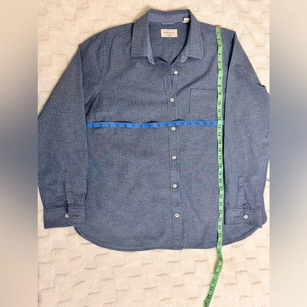 Weatherproof Blue Blouse with Soft Fabric and Relaxed Fit - Image 4