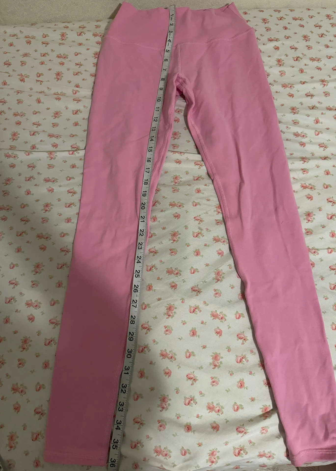 bubblegum pink  airbrush leggings - Image 3