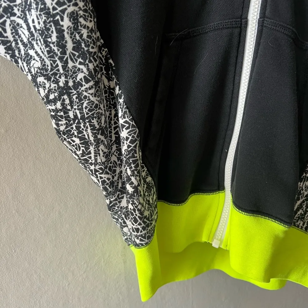 Nike Club Aop Full Zip Splatter Print Hoodie Size Small - Image 4