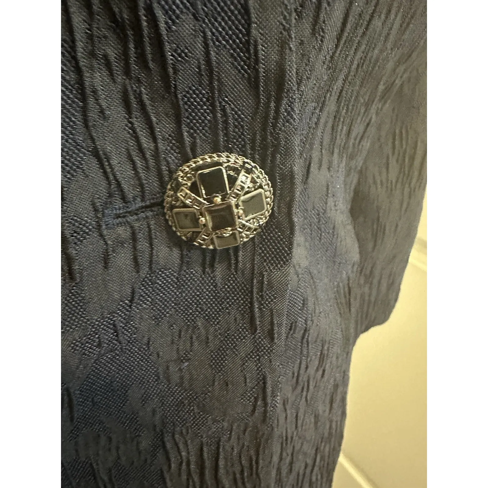 Misook Navy Textured Jacquard Blazer Jacket M 3/4‎ Sleeve Statement Button - Image 2