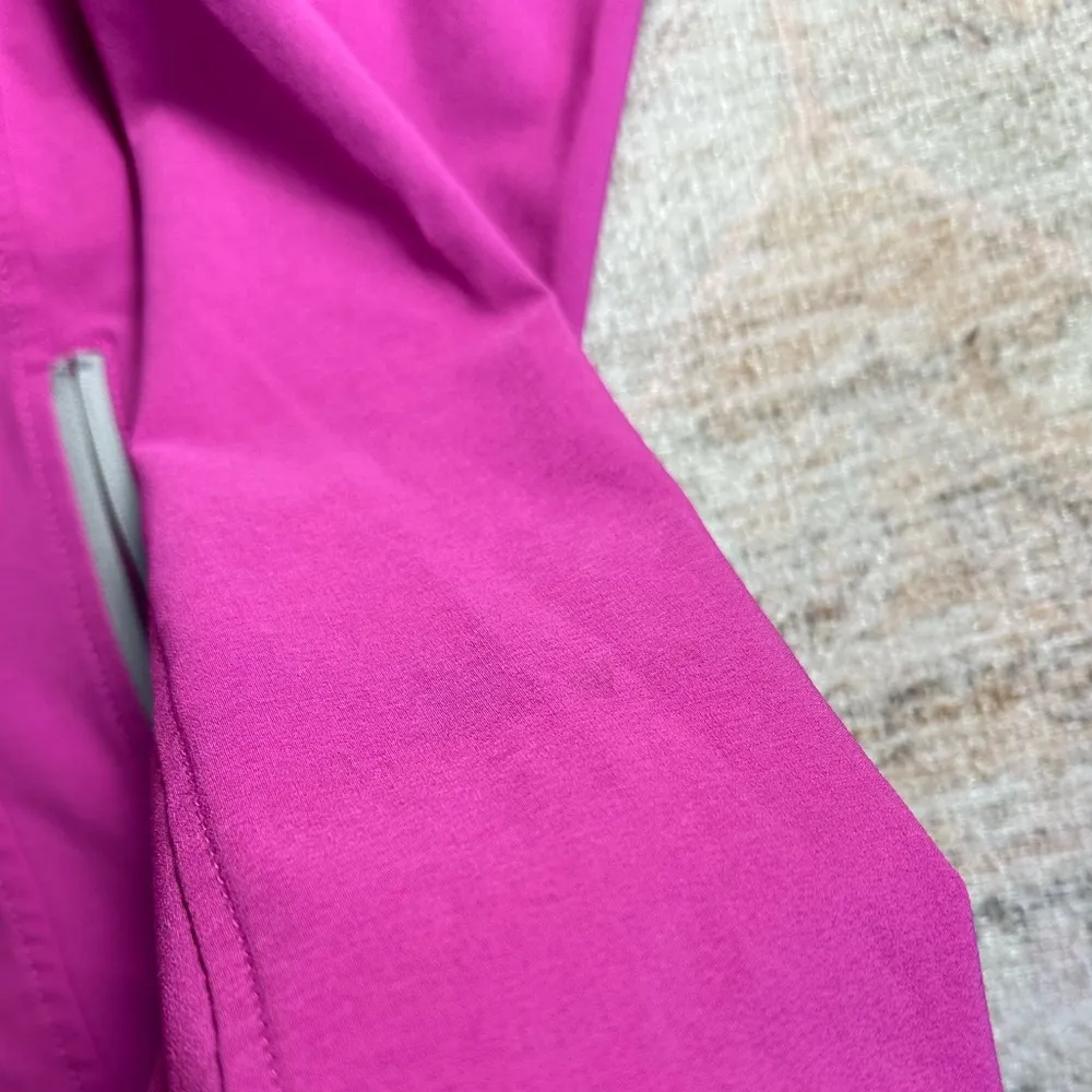 The North Face Pink Windbreaker - Image 6