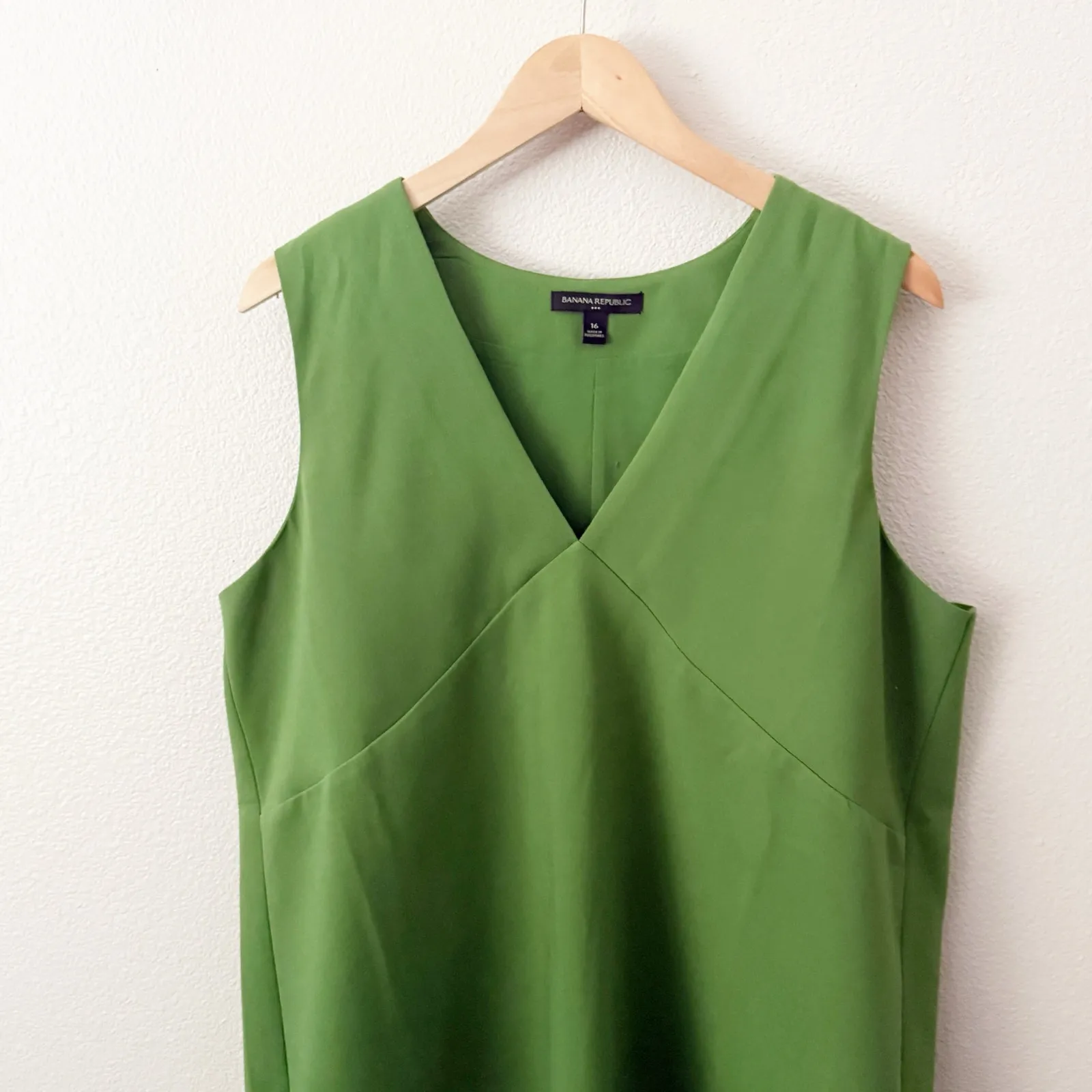 BANANA REPUBLIC | V-neck Mini Shift Dress Lined Short Jumper Green | Size 16 - Image 2