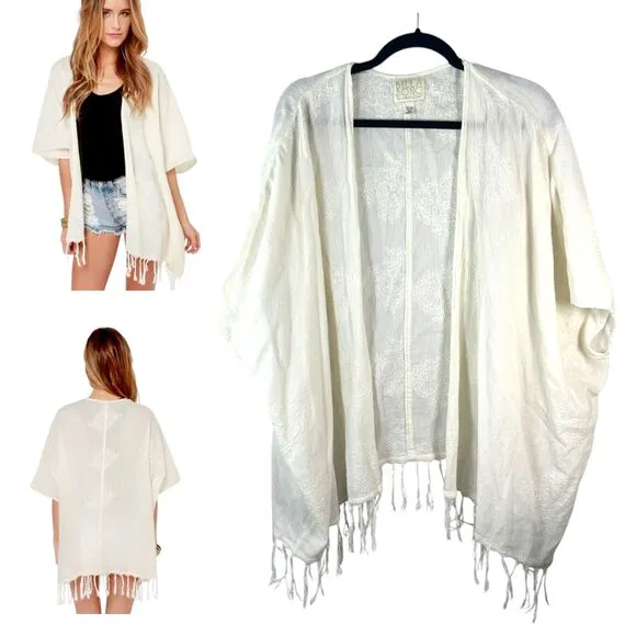 Billabong Designer's Closet Floral Embroidered Fringe Topper Coverup One Size - Image 2