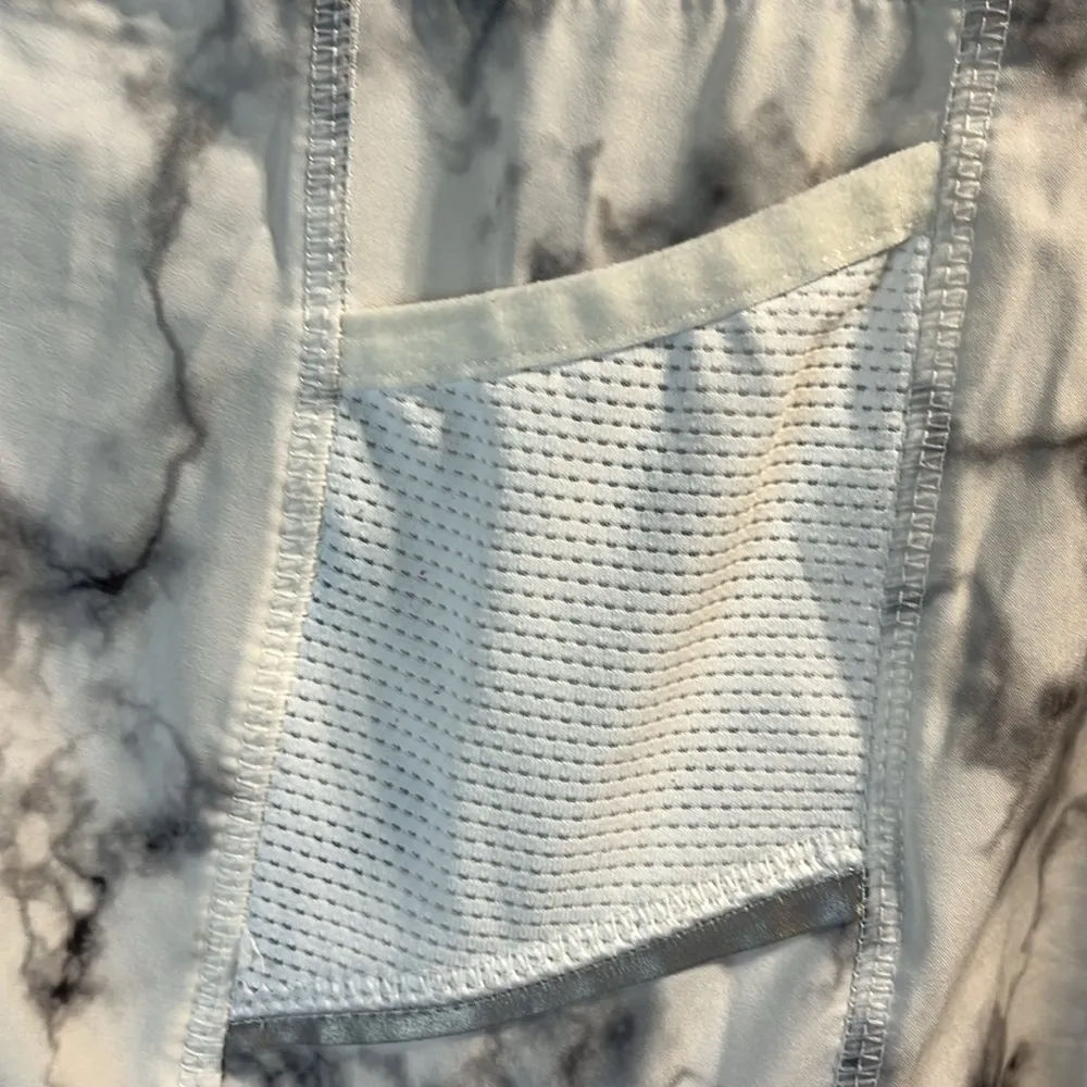 Athletic Shorts White Marble Active Life Running Womens Small - Image 5