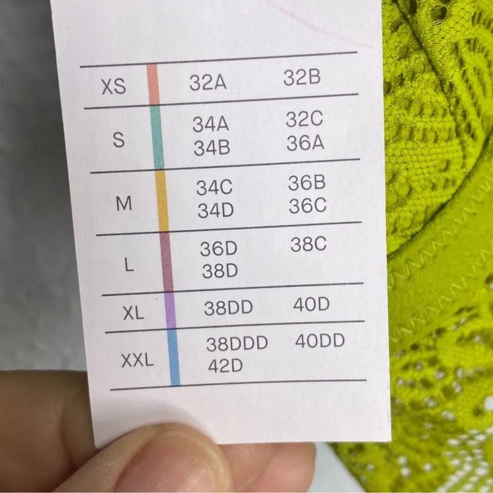 NWT Auden Lightly Lined Lace Cross back Bralette Olive Size Small Green - Image 4