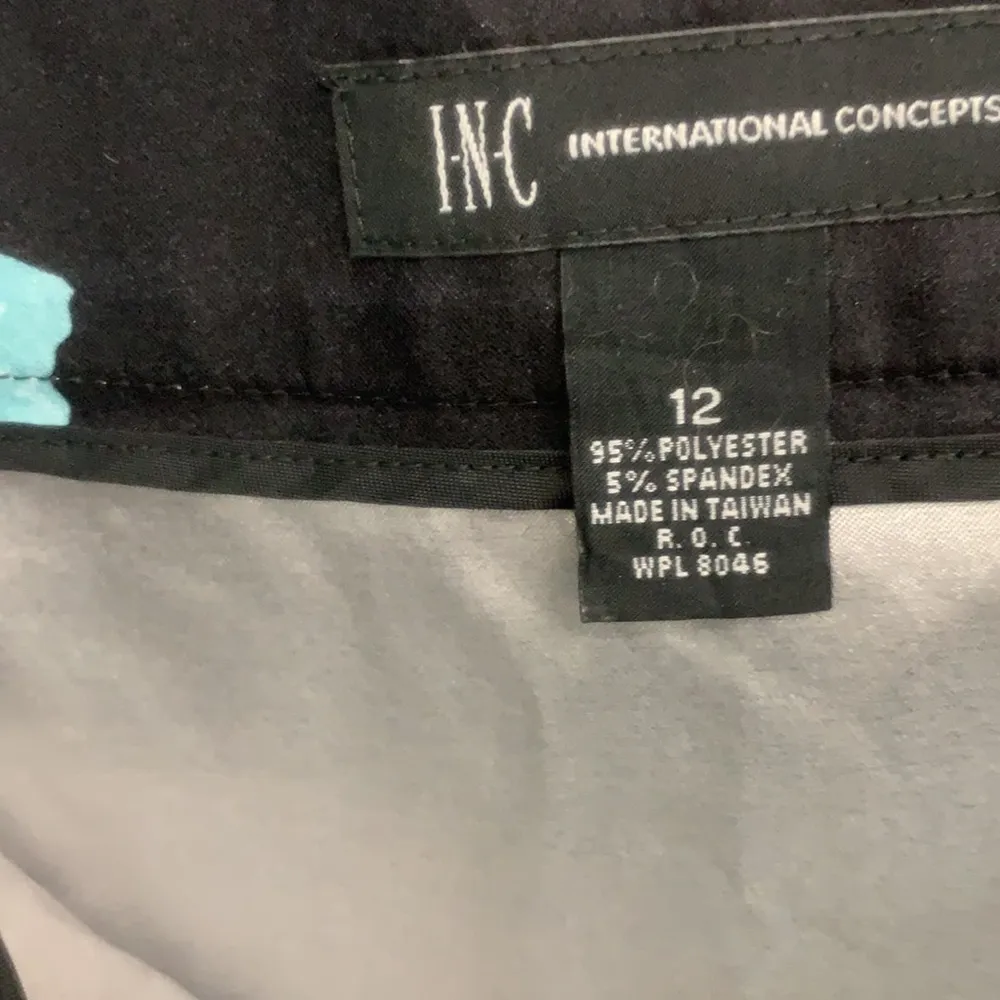 INC BLACK & BLUE FLOWER SKIRT - Image 4