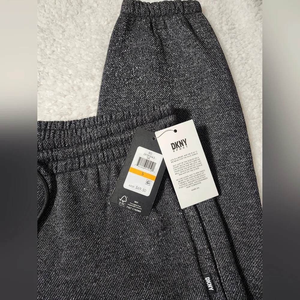 NWT DKNY SPORT SPACEDYE HIGH WAIST SLIM FIT JOGGER WITH POCKETS in Black Size S - Image 11