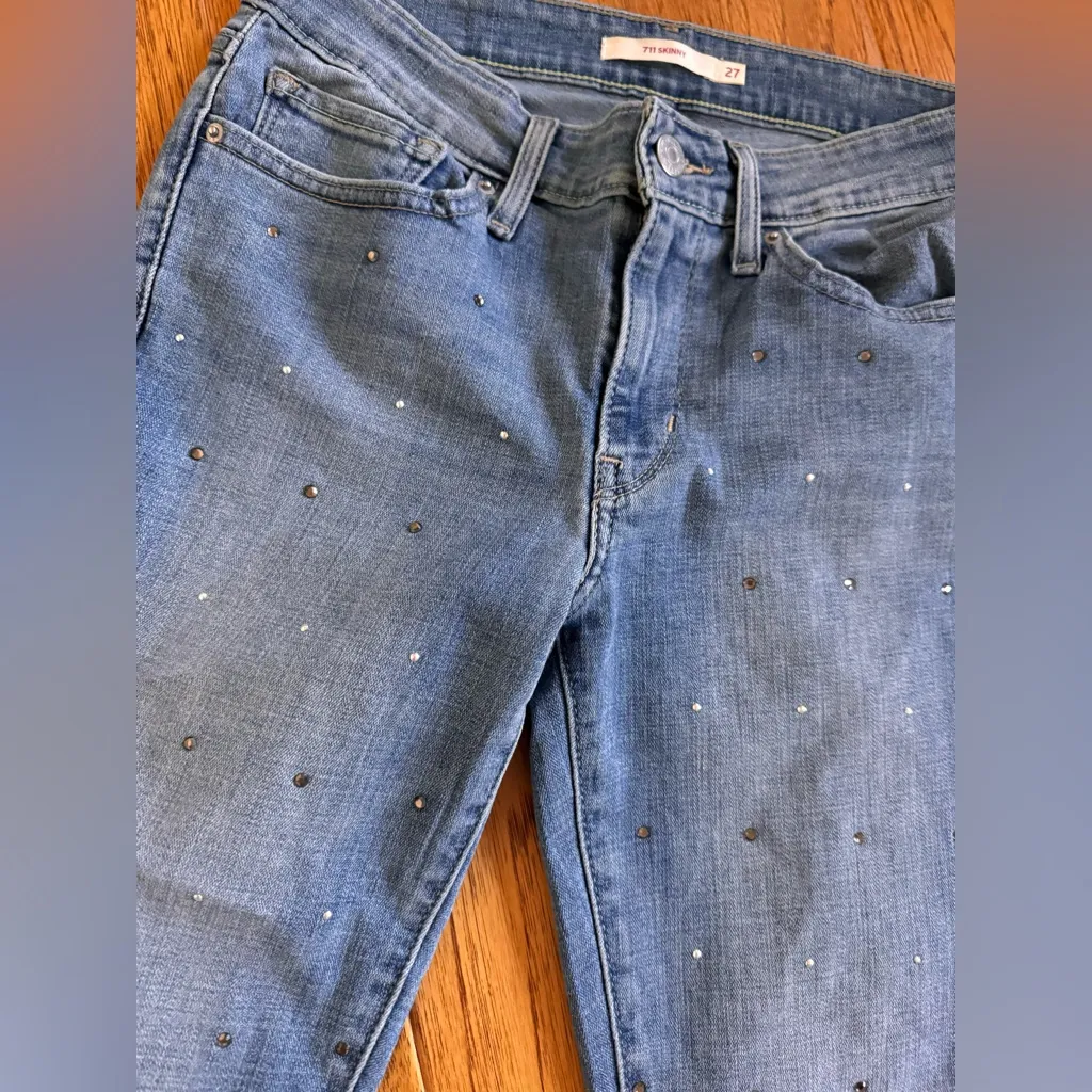 Levis 711 Skinny Jeans Womens 27 Light Wash Denim Bling Front Leg Embellished - Image 3