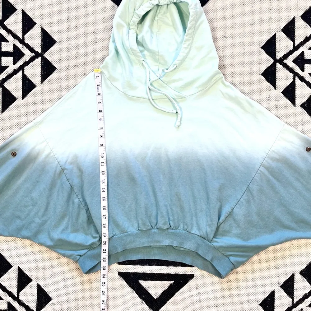 Young Fabulous & Broke Raissa Tie Dye Ombre
Cropped Hoodie M/L - Image 8