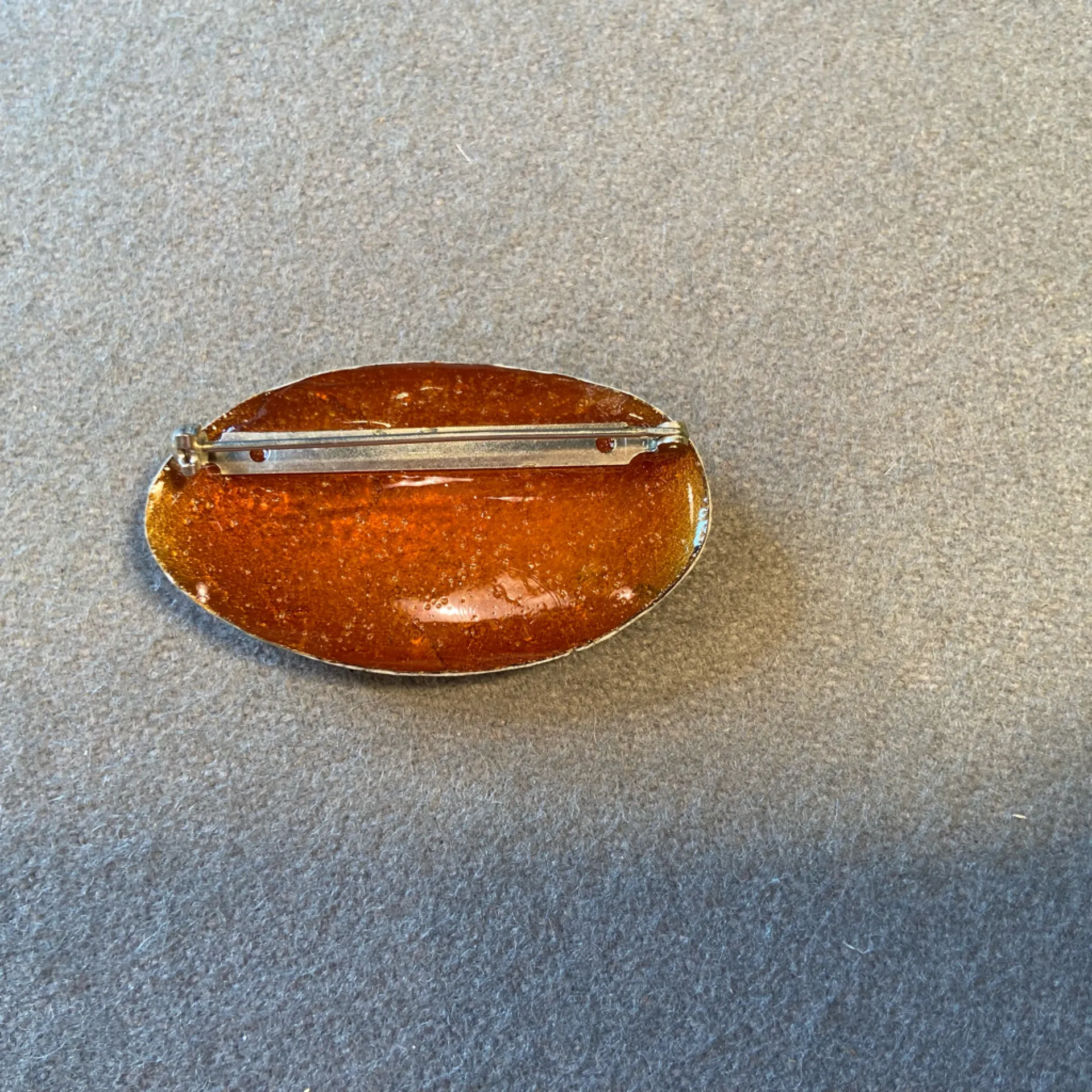 Geometric Brooch Vintage 80’‎ painted on egg shell Gold - Image 2