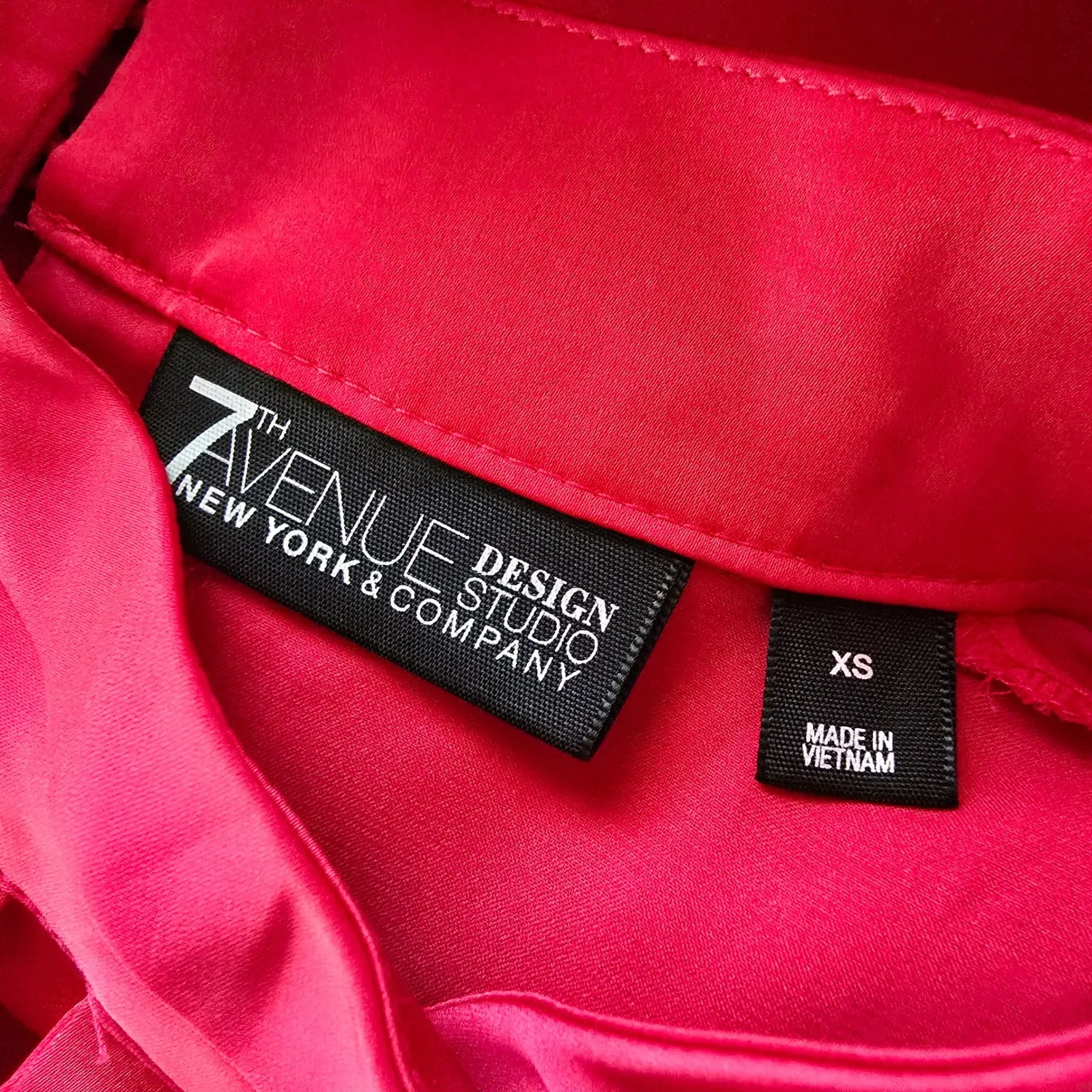 7th Avenue Red Sleeveless Bow Neck Blouse Women's XS Satin Top - Image 6