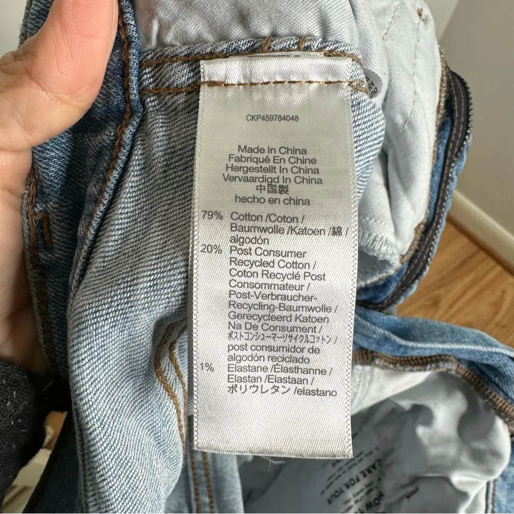 Madewell High-Rise Flare Jeans in Caine Wash - Image 10