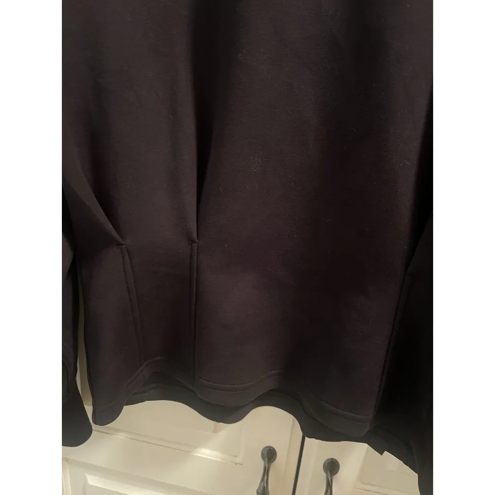 Lululemon Gathered Waist Crew Pullover Black Size 8/10 - Image 3