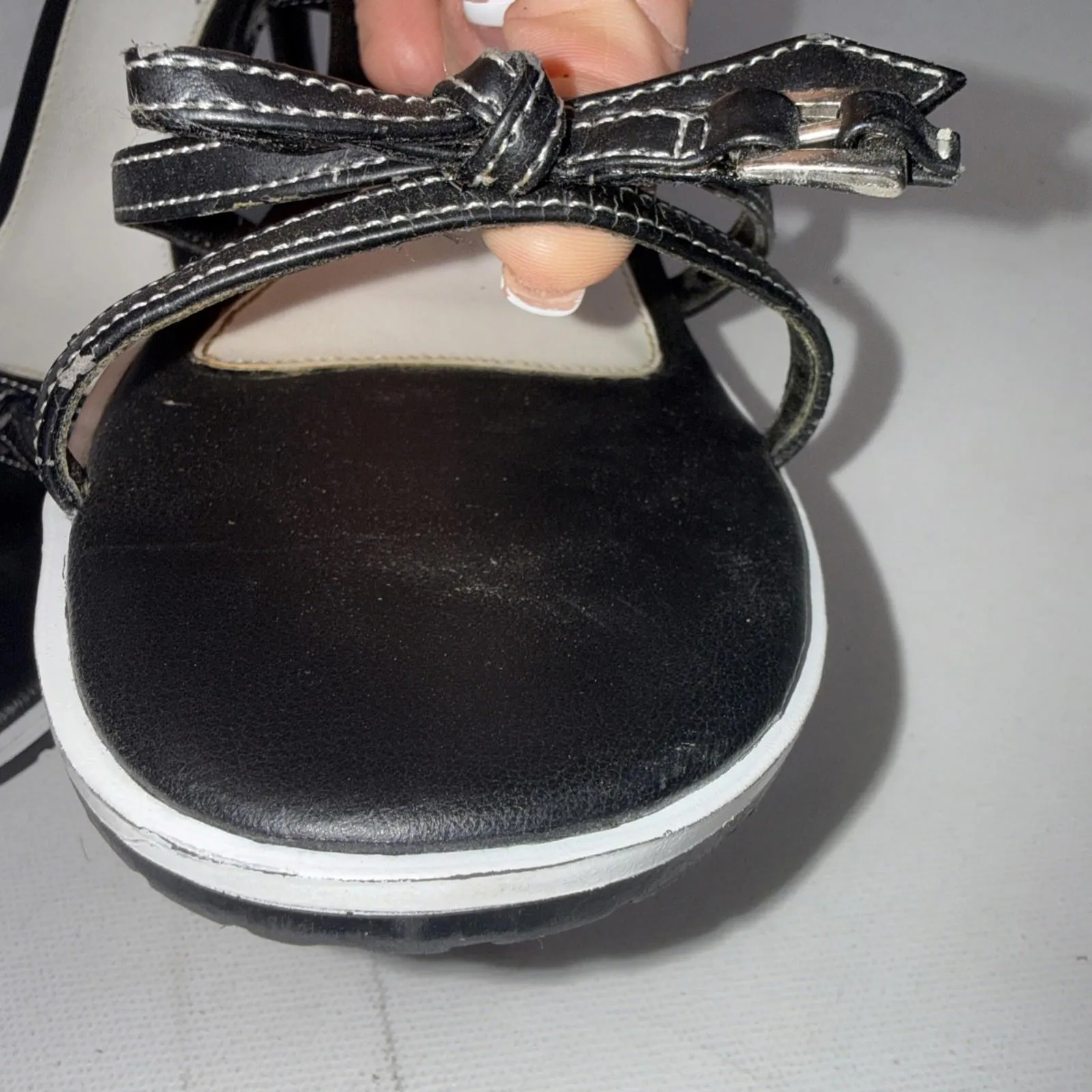 VTG Fioni 90s Y2K Faux Leather Strappy Black White Buckle Bow Kitten Heels 8.5 - Image 5