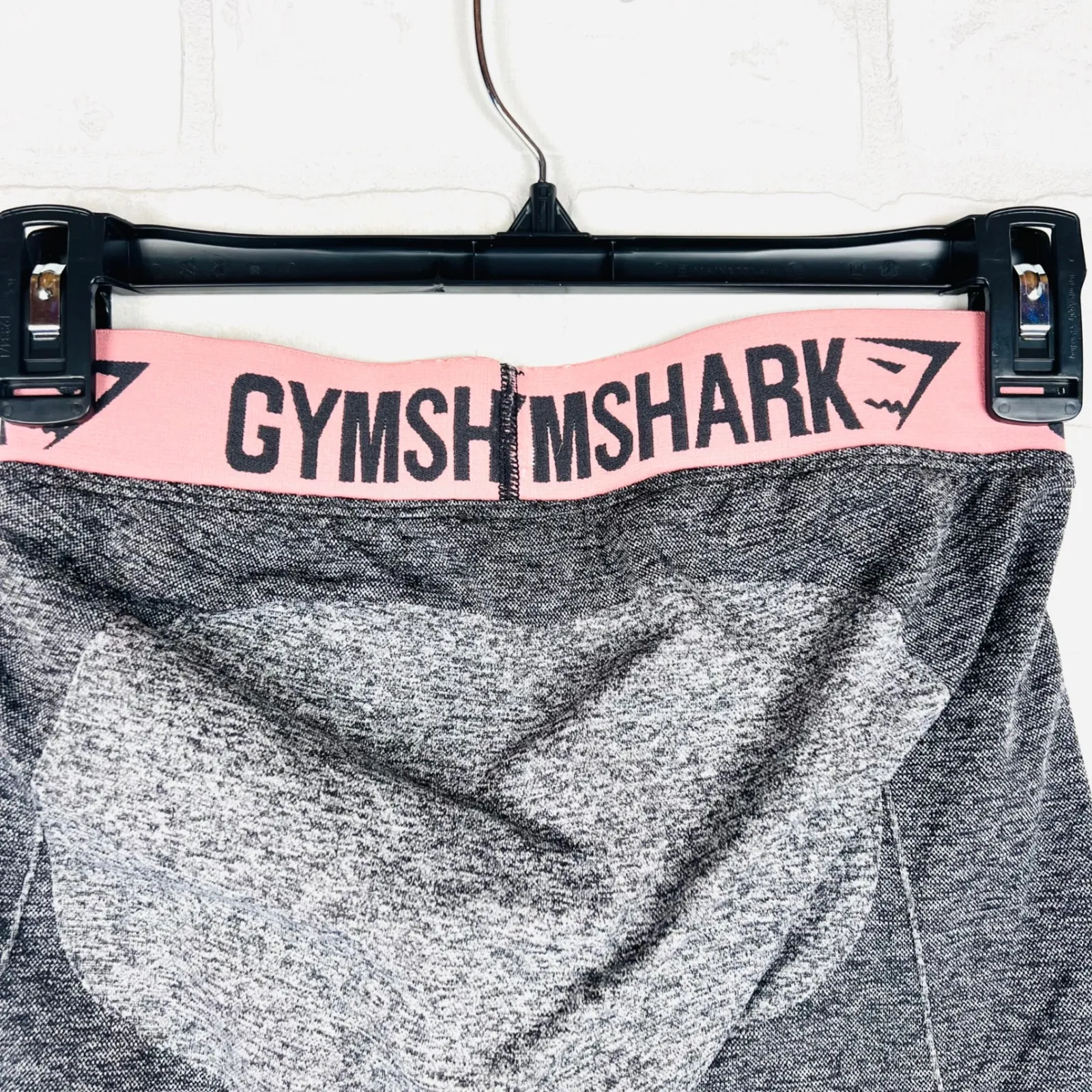 Gymshark Fit Capri Leggings Womens‎ Gray Pink Waistband Workout Gym Active XS - Image 7