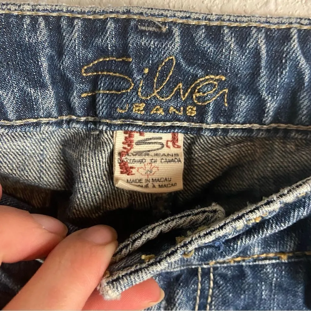 Silver Jeans Size 29/31 Aiko Distressed Bootcut Medium Wash - Image 3