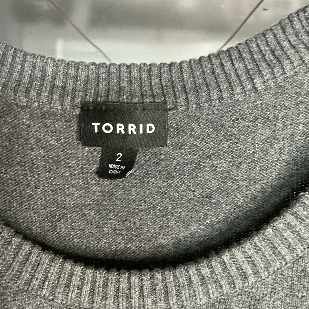 Torrid Gray Sweater with Celestial Embroidery - Image 4