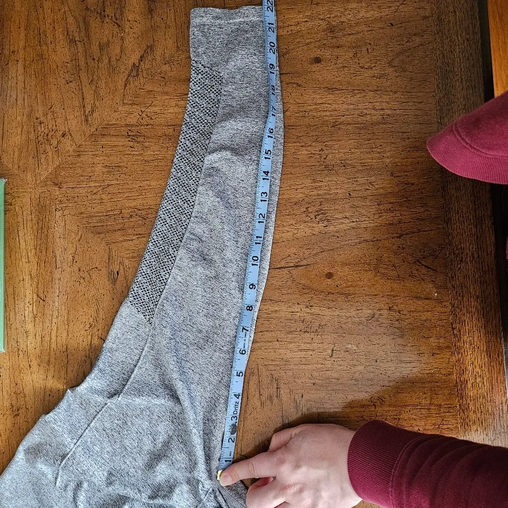 Fabletics Sync Seamless High-Waisted Legging Grey Heather Athleisure Workout - Image 13