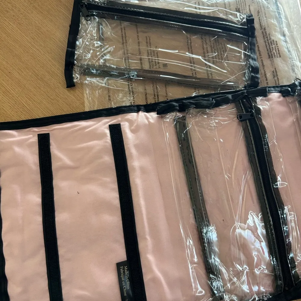 Mary Kay Black and Pink Cosmetic Bag - Image 4