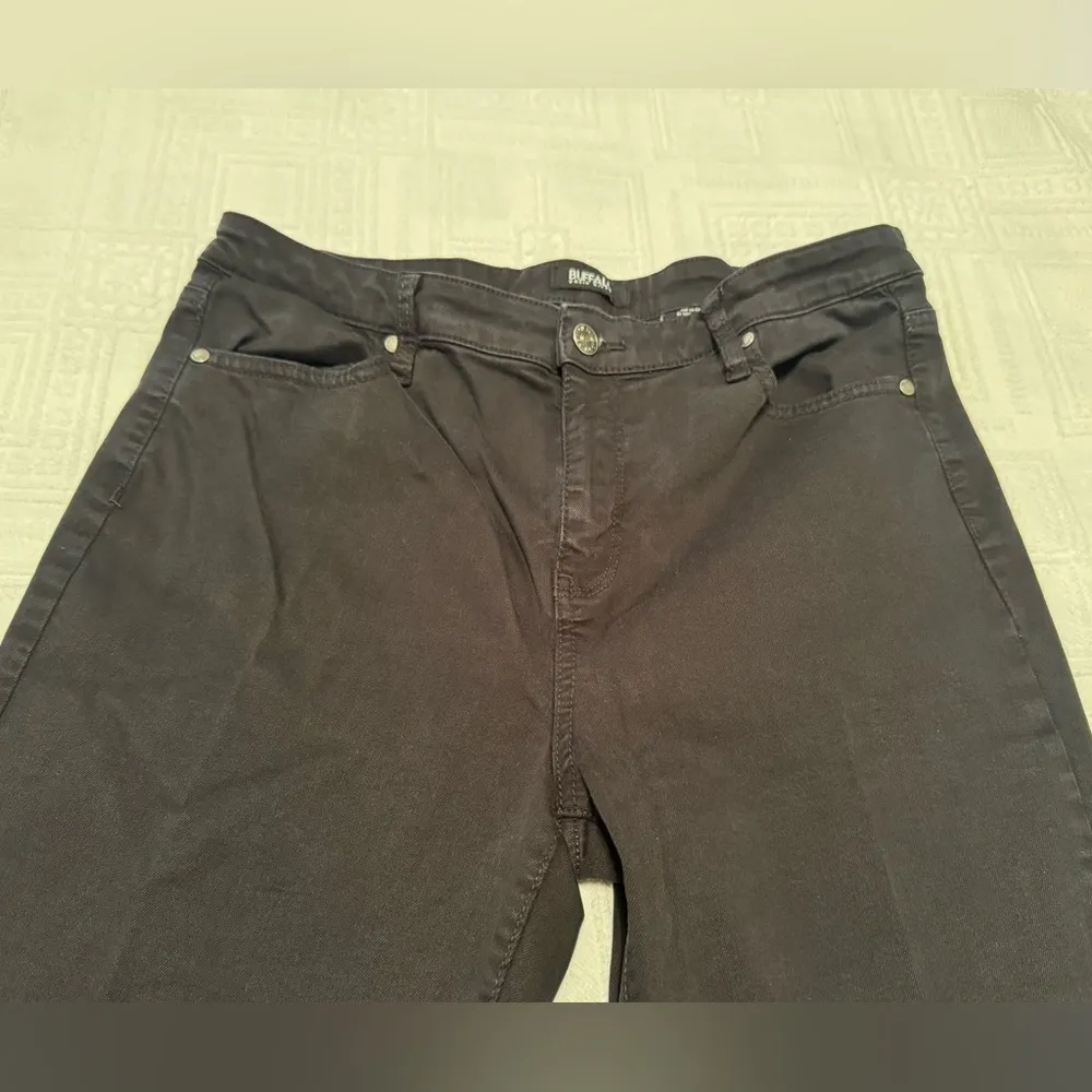 Women’s Buffalo denim jeans - black - size 12/32 - Image 3