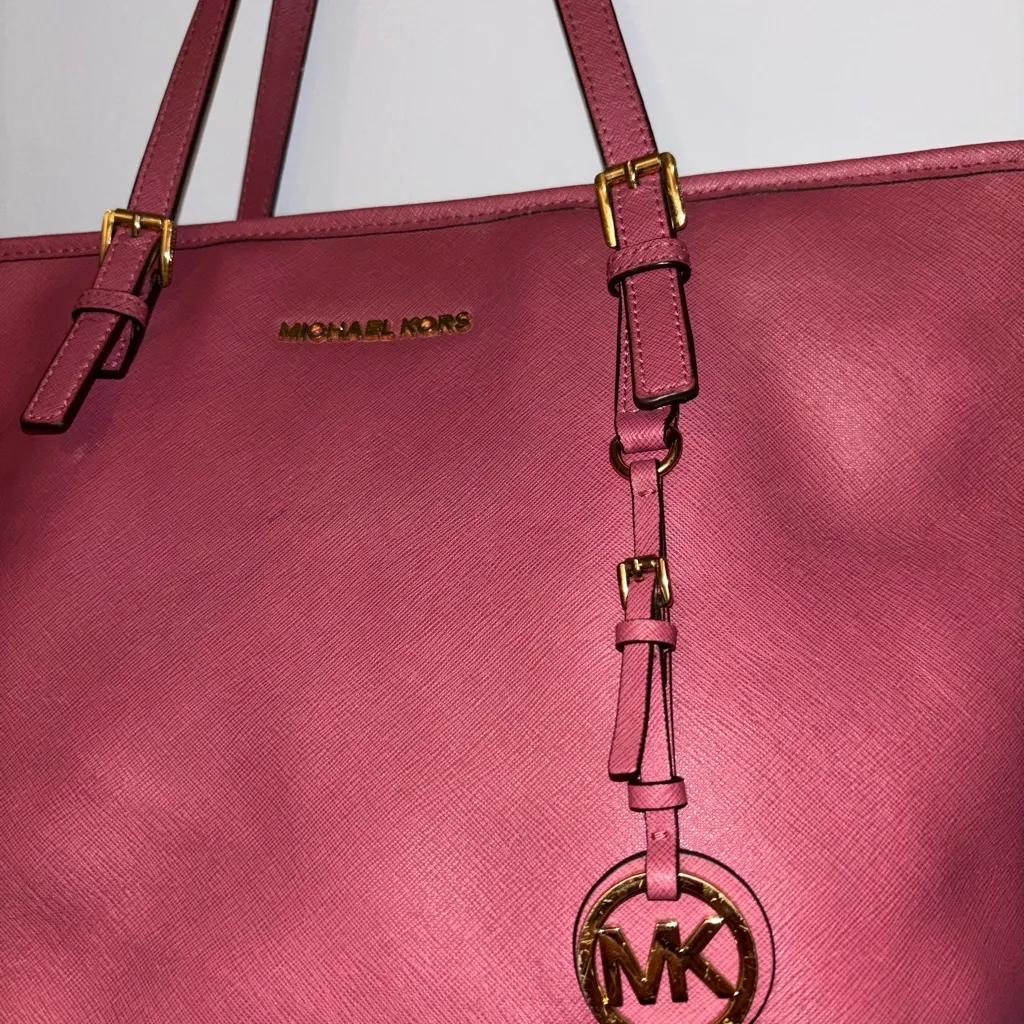 Michael Kors Rose Tote with Gold Accents - Image 2