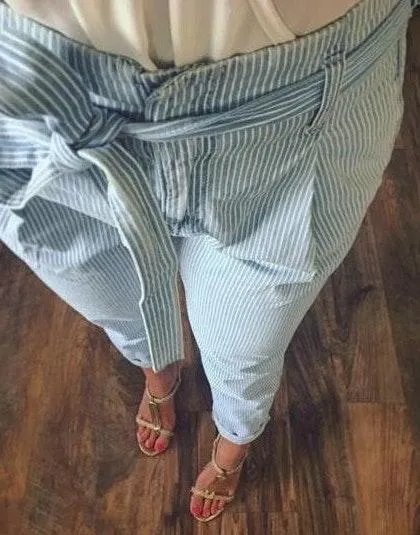 Gap High Waisted Cuffed Pant - Image 2