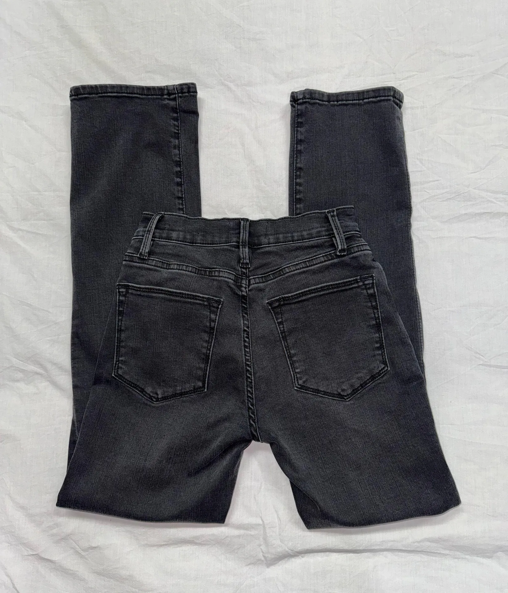 FRAME Le High Straight Jeans In Mardel - Image 4