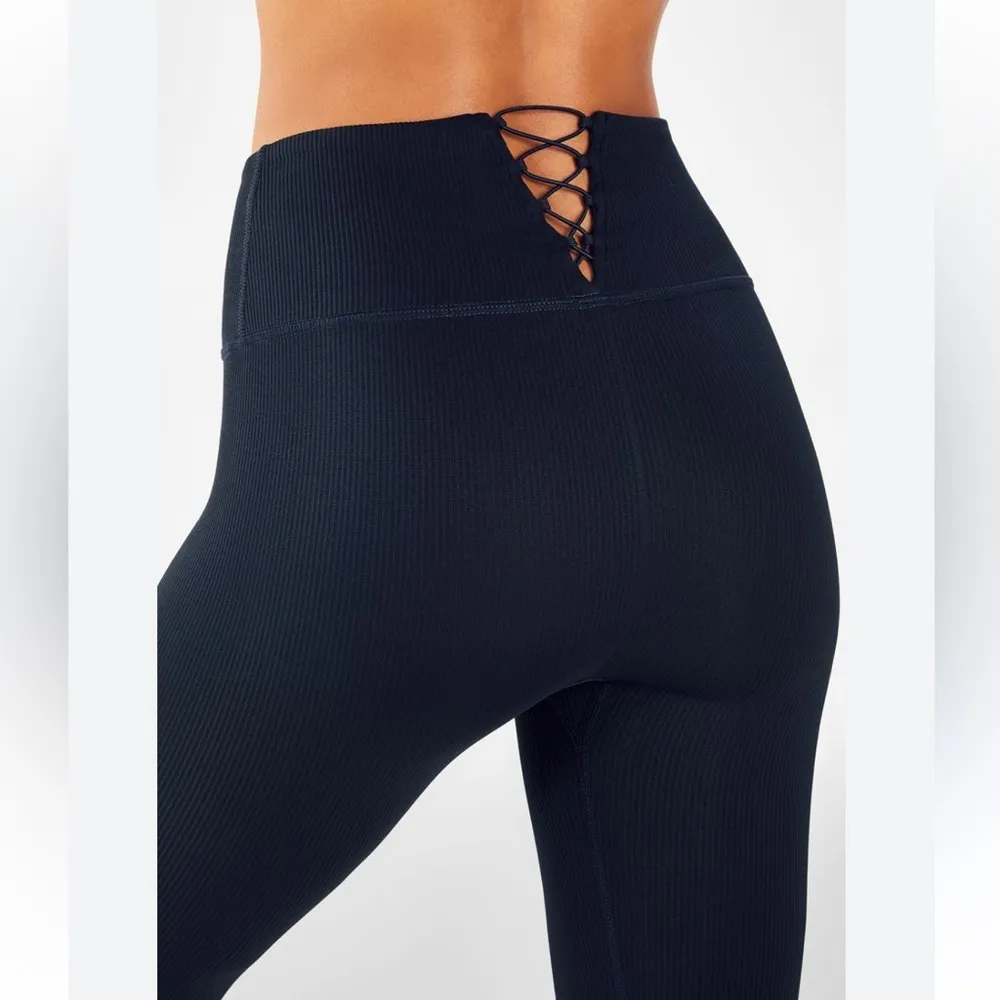 Fabletics High-Waisted Seamless Rib Leggings Size Medium in Swell Blue - Image 10