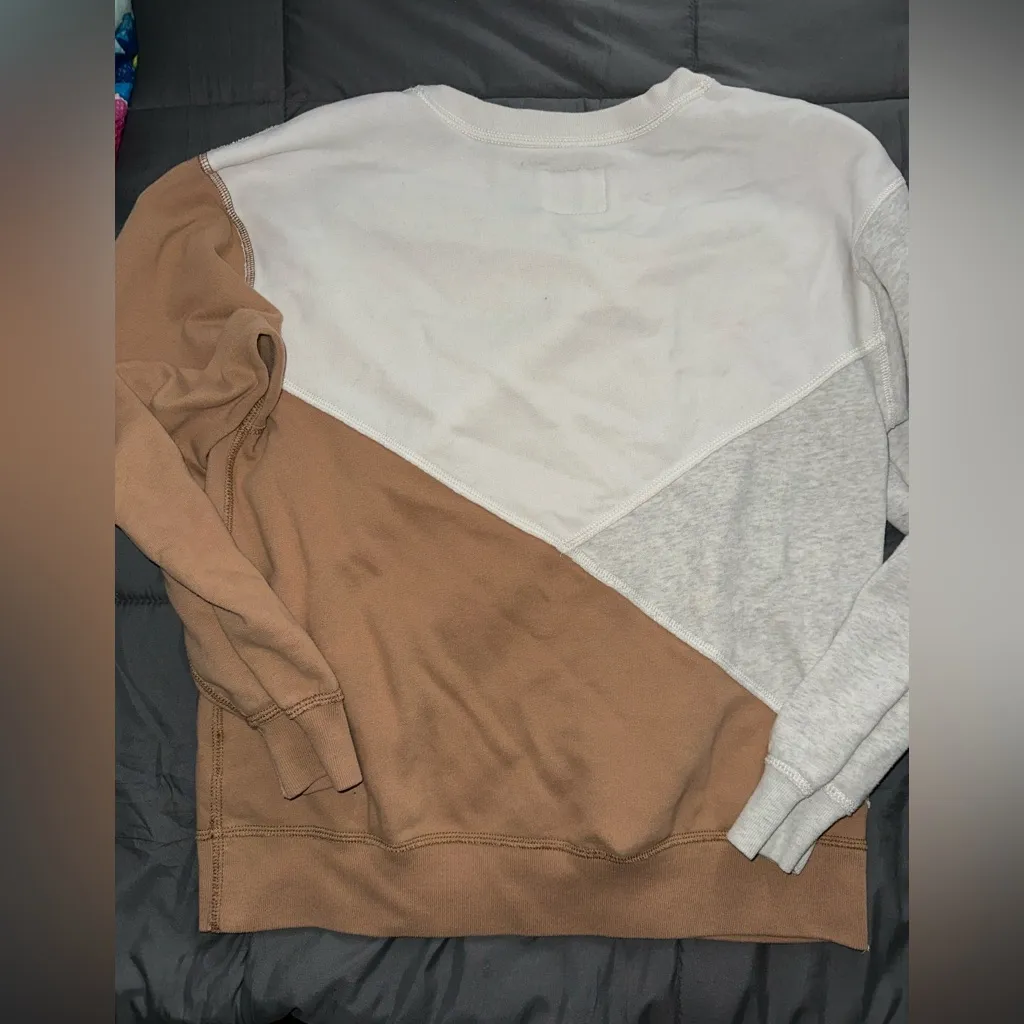 Abercrombie & Fitch Color Block Crewneck Sweater size M - Image 3