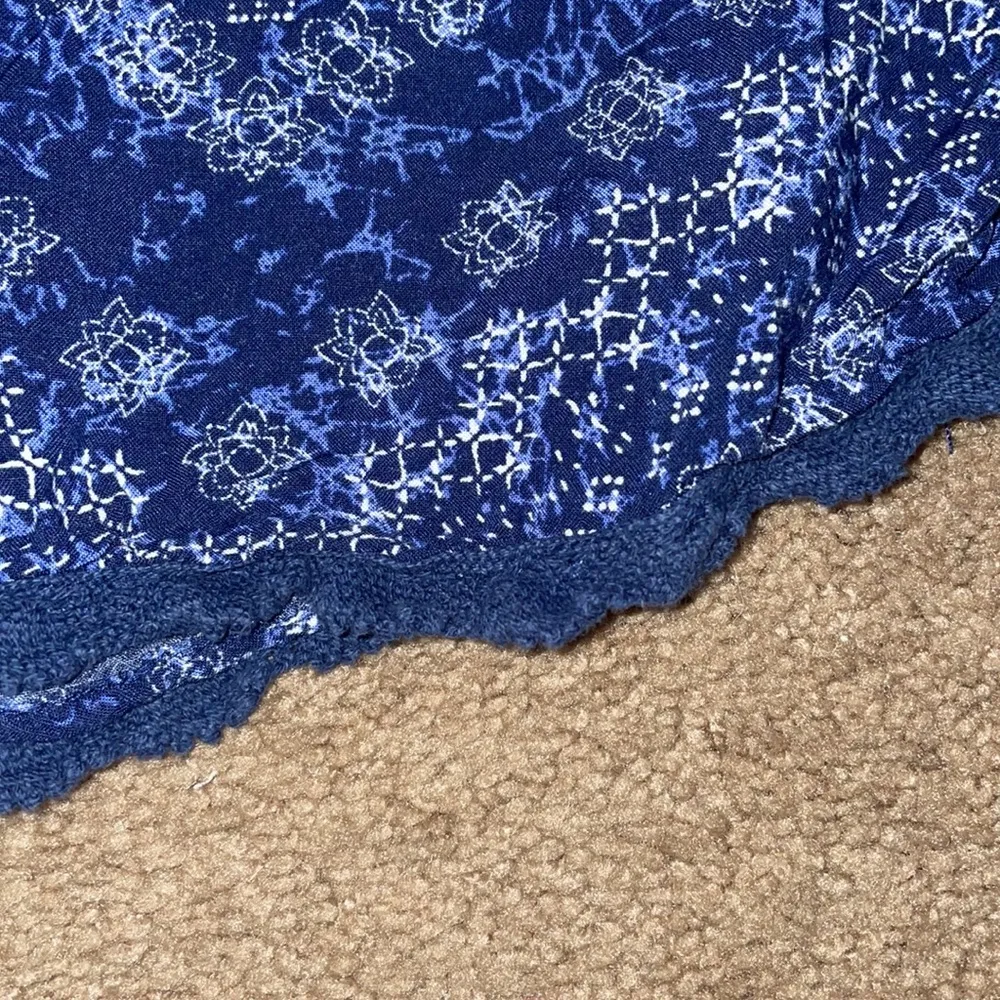 Kendall and Kylie Blue Patterned Shorts - Image 4