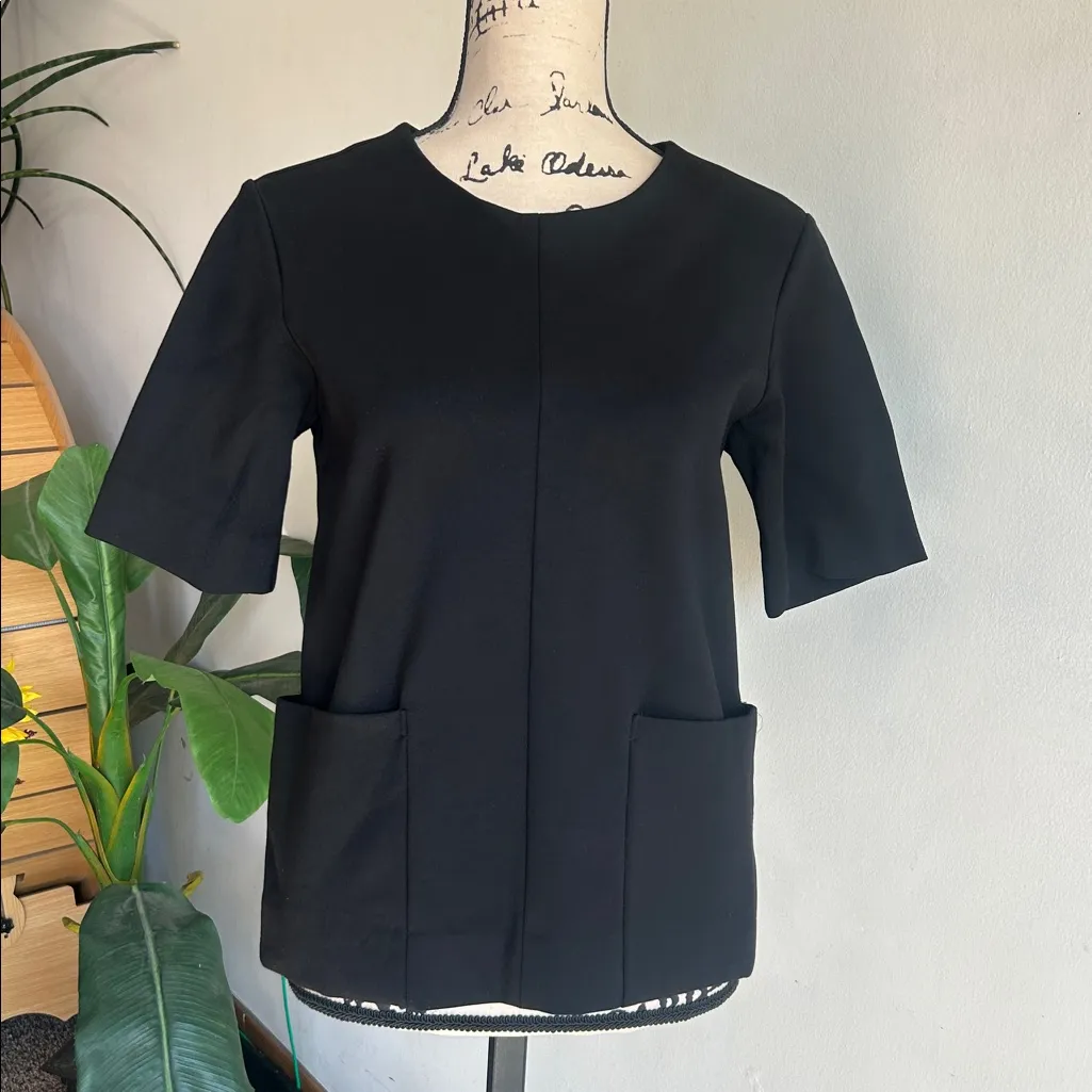 Everlane The Ponte Short Sleeve Black Tee Size Small - Image 4