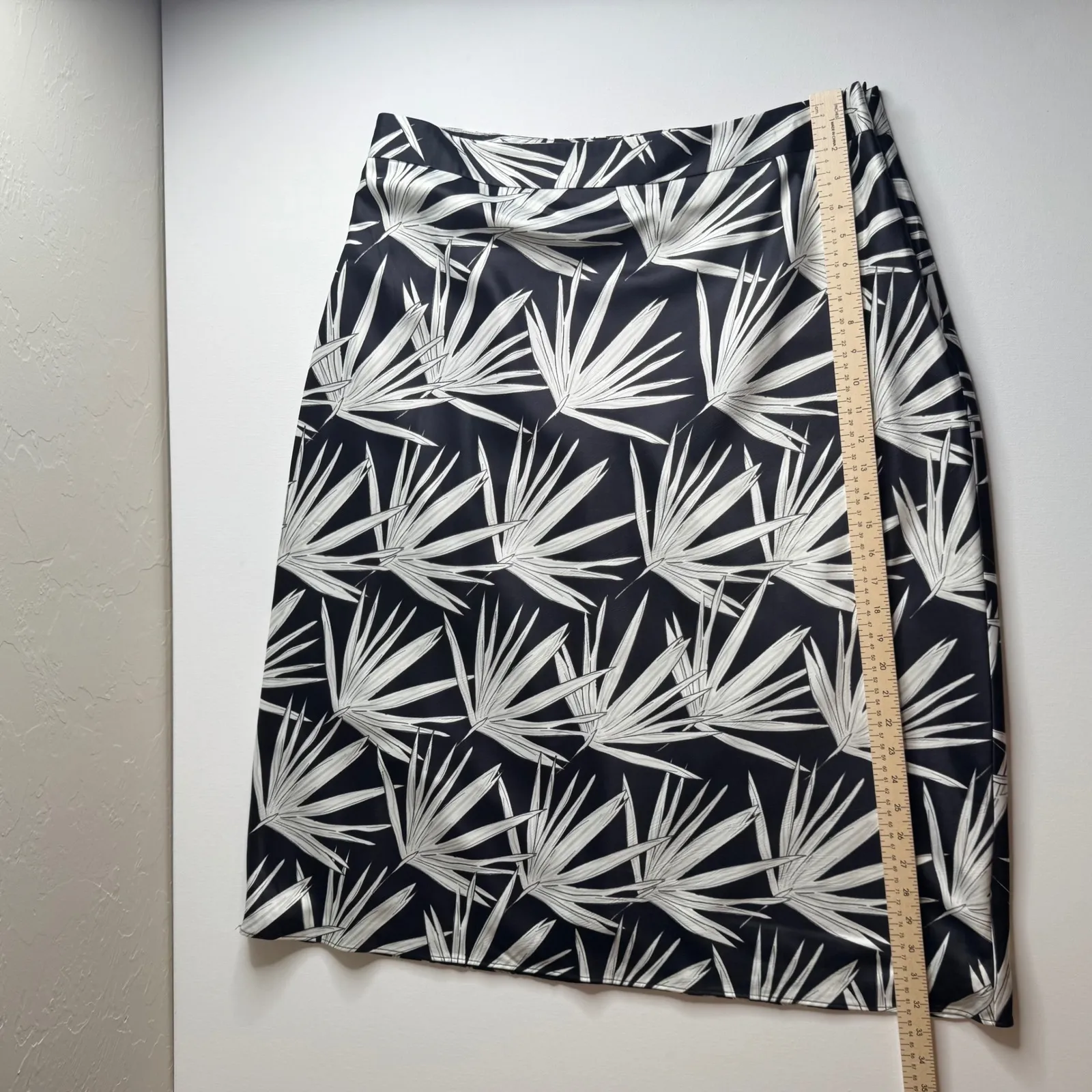 Hutch Anthropologie Isla Bias Midi Skirt Sz‎ 16W Palm Leaf Print Tropical Resort - Image 9