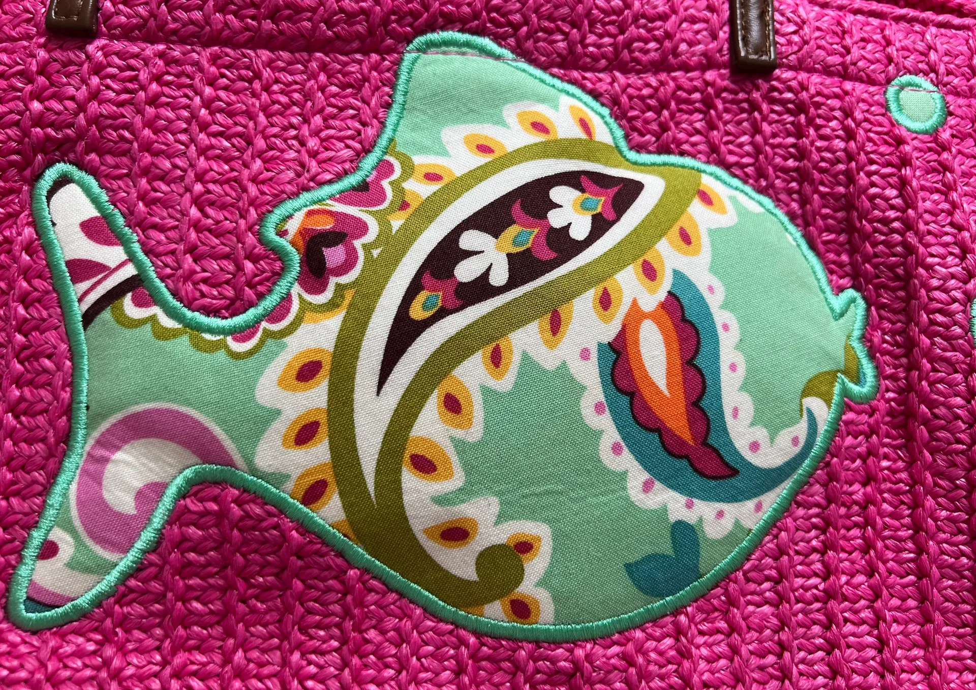 Vera Bradley | Seashore Tote Resort Medallion handbag - Image 3
