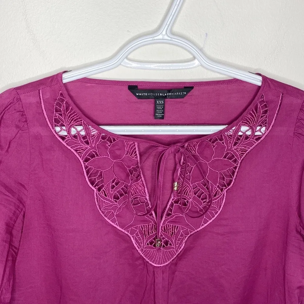 White House Black Market popover boho floral eyelet lace blouse with tassels XXS - Image 3