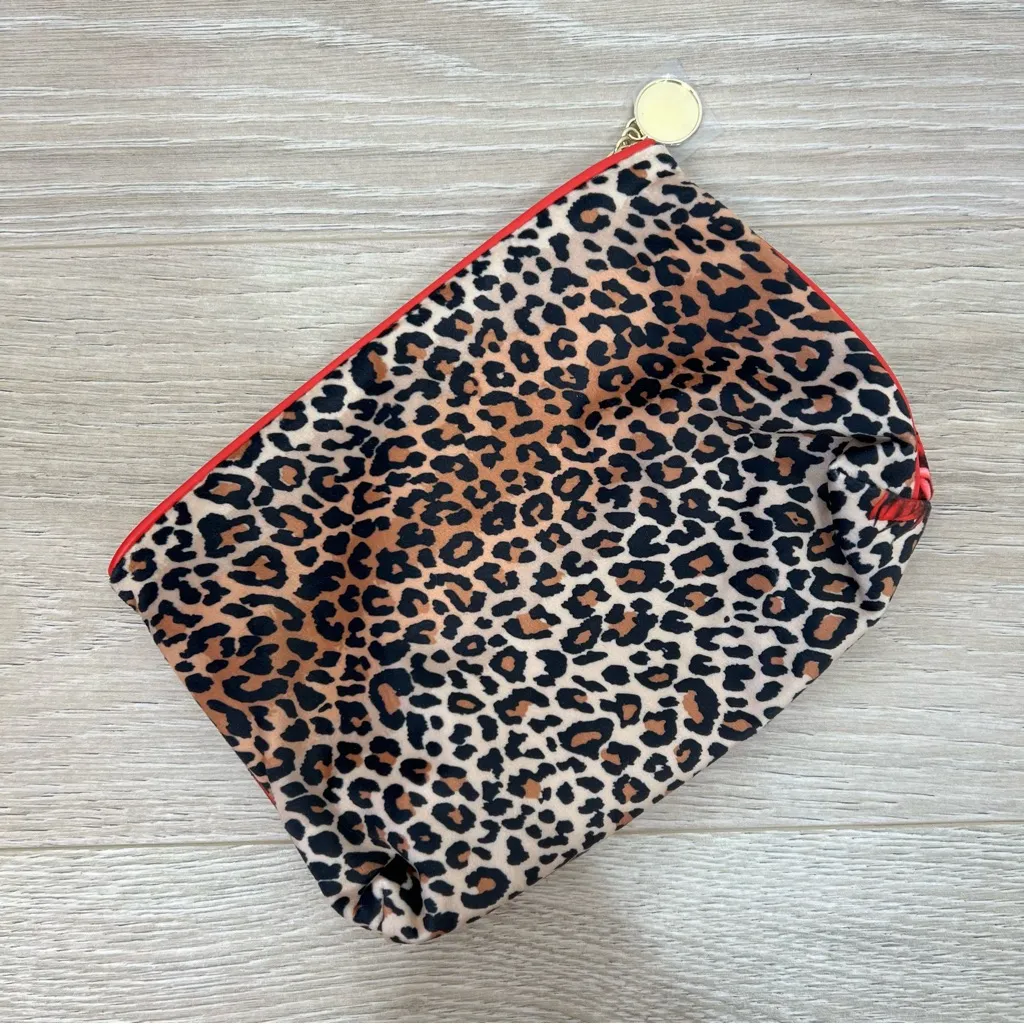 Estée Lauder Leopard Print Cosmetic Travel Bag - Image 6
