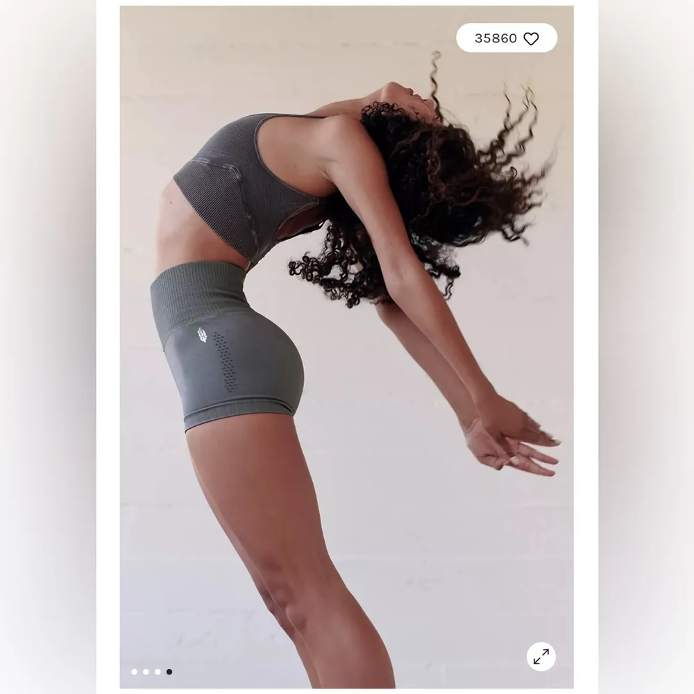 Good Karma Running Shorts M/L - Image 3