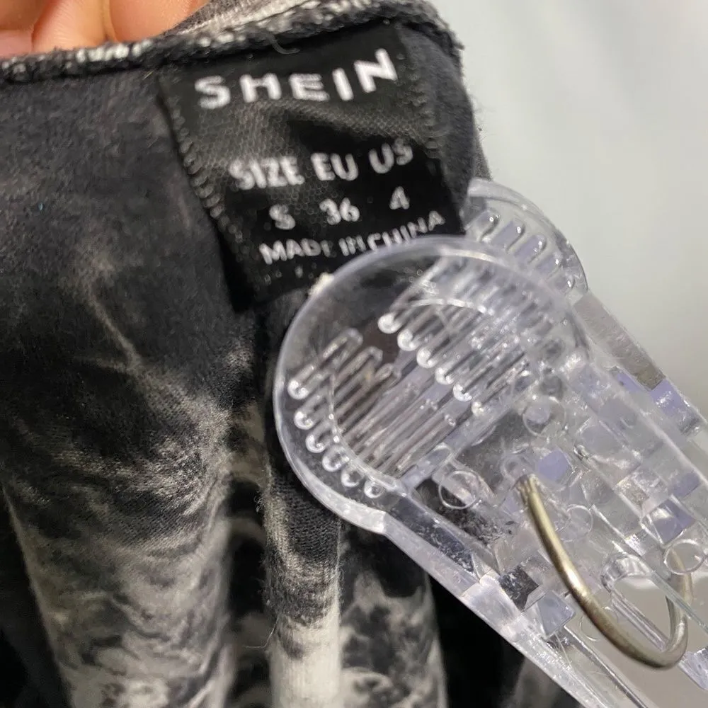 SHEIN casual shirt size small - Image 3